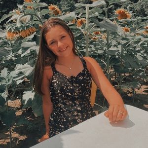 Meet your Posher, Laila